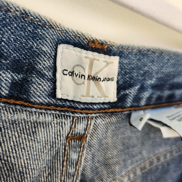 Vintage Calvin Klein High Rise 5" Inseam Jean Shorts Size 8 - Picture 7 of 8
